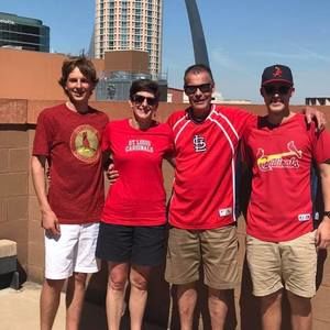 Meet your Posher, Sharon